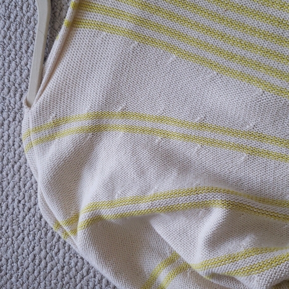 Anthropologie Moth yellow puff sleeved knit top - Picture 3 of 3